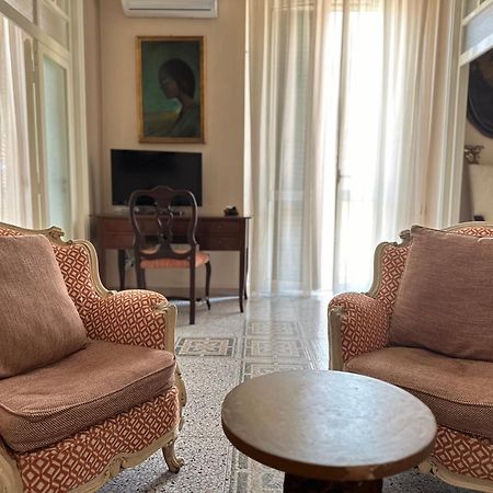 Luxury Suite Vitruvio 55 Formia Esterno foto