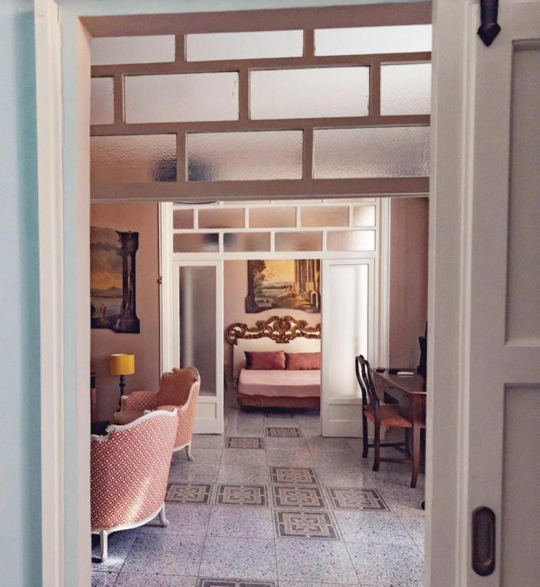 Luxury Suite Vitruvio 55 Formia Esterno foto