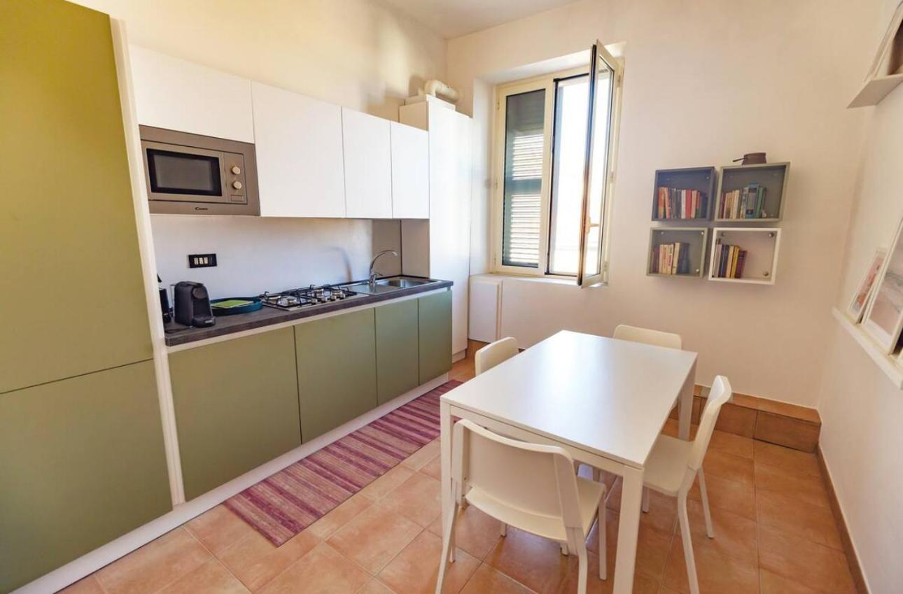 Luxury Suite Vitruvio 55 Formia Esterno foto