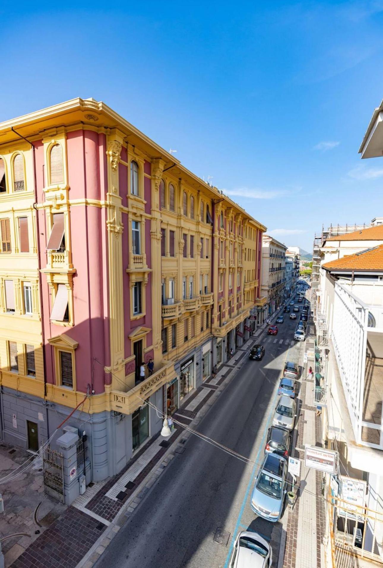 Luxury Suite Vitruvio 55 Formia Esterno foto